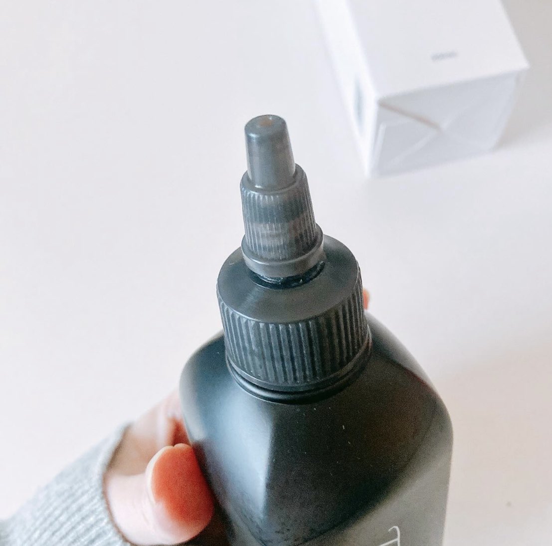 ayayan966's tweet image. Tricore

液体からクリームに変わり、
温感を感じる新感覚の生トリートメント。 

温感効果もあり、マッサージしながら馴染ませるのが心地よく🙆‍♀️
ぬるつき感のないしっとりとした洗い心地がお気に入りです💓

#PR
#tricore
#トリコレ 
#温感生トリートメント 
#トリコレでちゅるん髪
#韓国コスメ