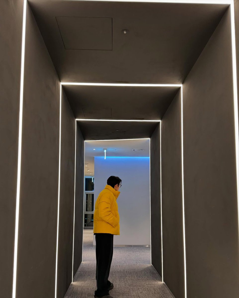 8__day's tweet photo. 250223 IG #동해 #Donghae https://t.co/KDRr2HBqQP