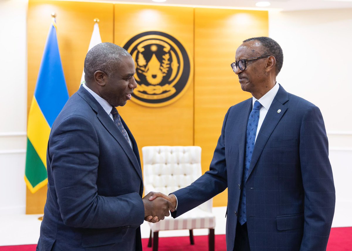 UrugwiroVillage's tweet image. President Kagame held a meeting yesterday with @DavidLammy and discussed bilateral relations and the need for a lasting solution to the situation in DRC, rooted in the reality on the ground. President Kagame made it clear that Rwanda is committed to a peaceful resolution but its…