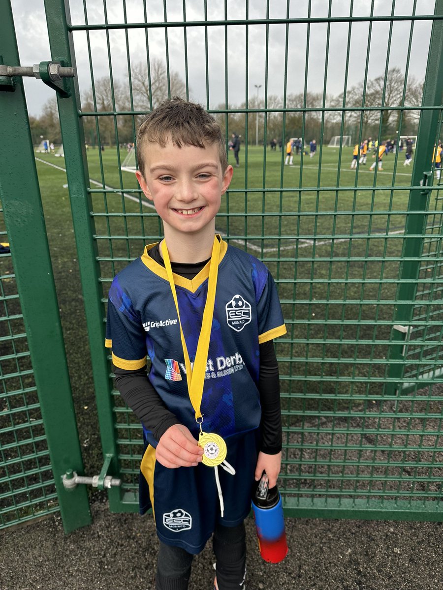 Great win against our mates and little rivals Vision Lyon in very difficult conditions 💨 
Goal to win it came from Winston and motm performance from Travis 🇲🇨