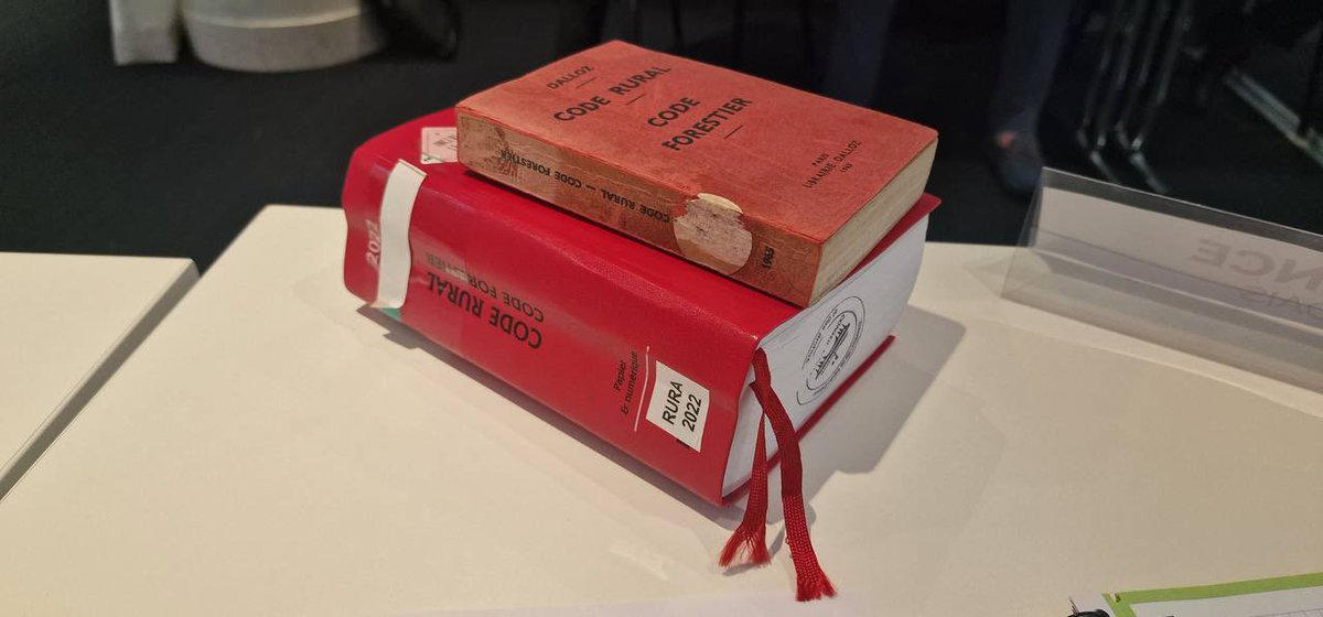 Voici le code rural français de 1968 vs le code rural d’aujourd’hui. L'un est celui d’une France qui était la première nation agricole d’Europe, l'autre celui d’une France où un agriculteur se suicide chaque jour. #SIA2025