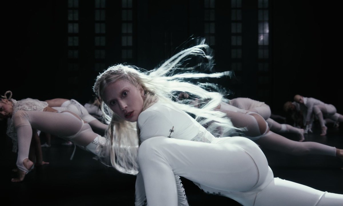 Spotify US 🇺🇸 

#28. (+4) Abracadabra - 836,147