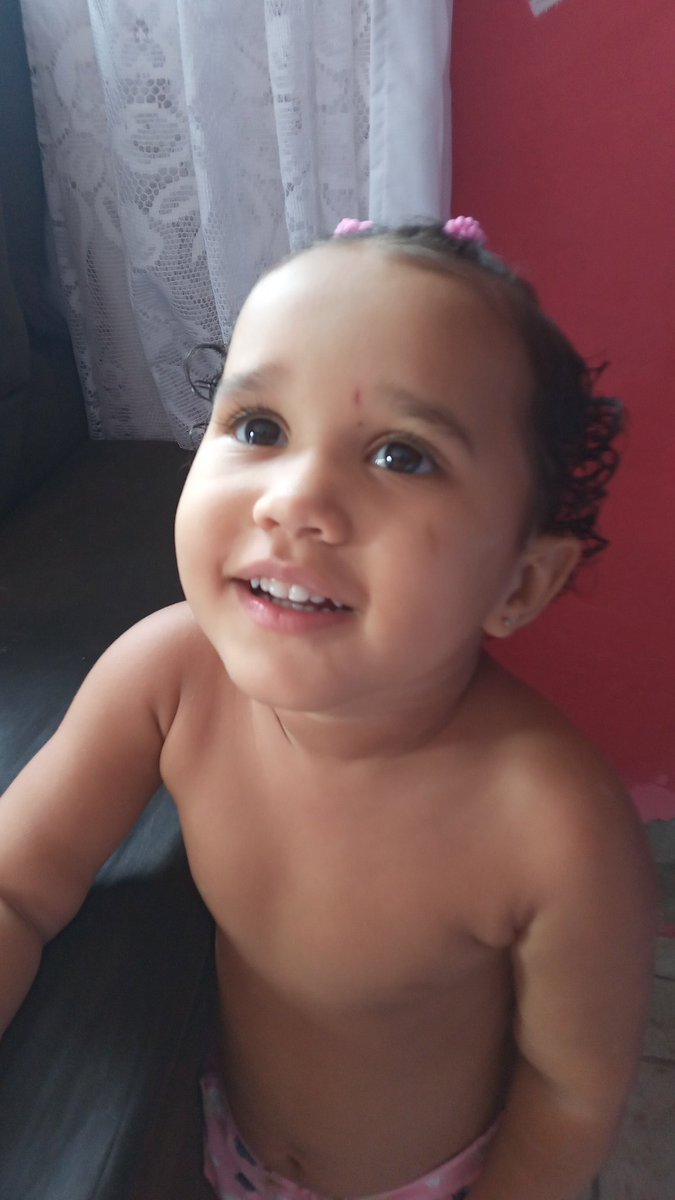 Per (feita) 🥹🤏🏻💕

Tonton ❣️