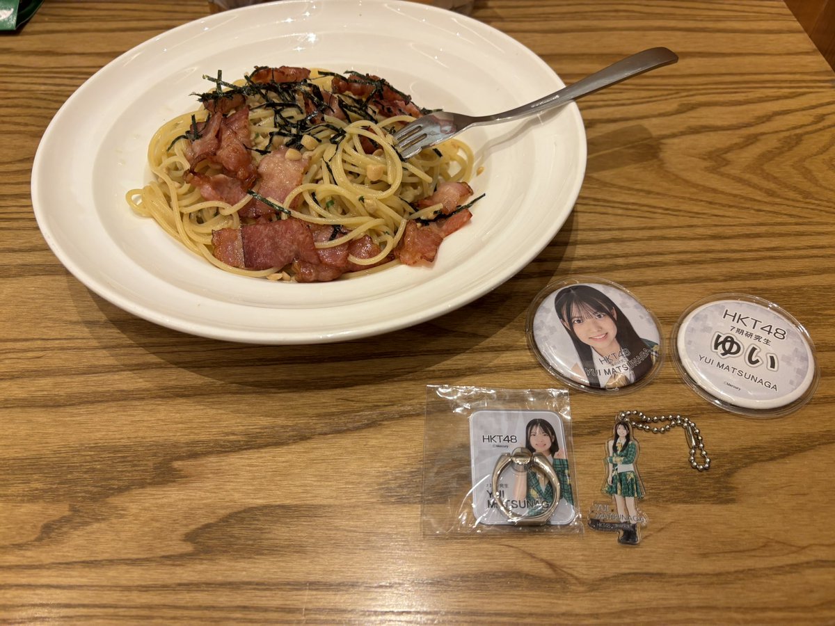 ss0526ss's tweet photo. 今日は朝からトランドールに行って明太フランスパン買って食べたよ🥖
今まで食べてきたパンの中で一番美味しかった
昼にはピエトロ行って納豆とカリカリベーコンのパスタ食べてきたよ
予想よりも美味しかった
明日の逆上がり公演楽しみにしてるね😊
#松永悠良 https://t.co/myWg5mPmLf