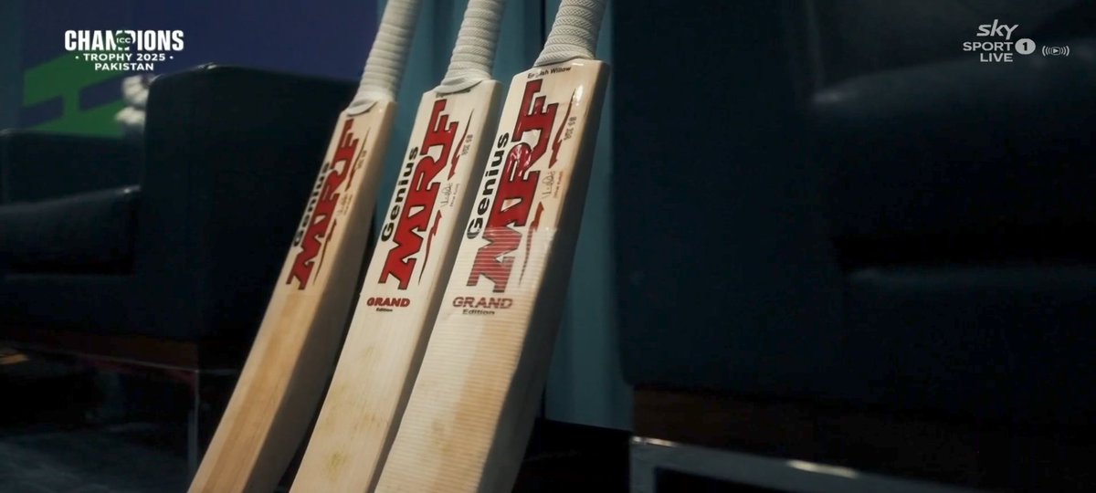 AmanRishabhRaj's tweet photo. Looking forward for something really memorable and special from this bat! 🤞🙏
@imVkohli
#ViratKohli𓃵 #King #GOATLI #INDvsPAK #ChampionsTrophy2025 https://t.co/ZN7Xyd2DBK