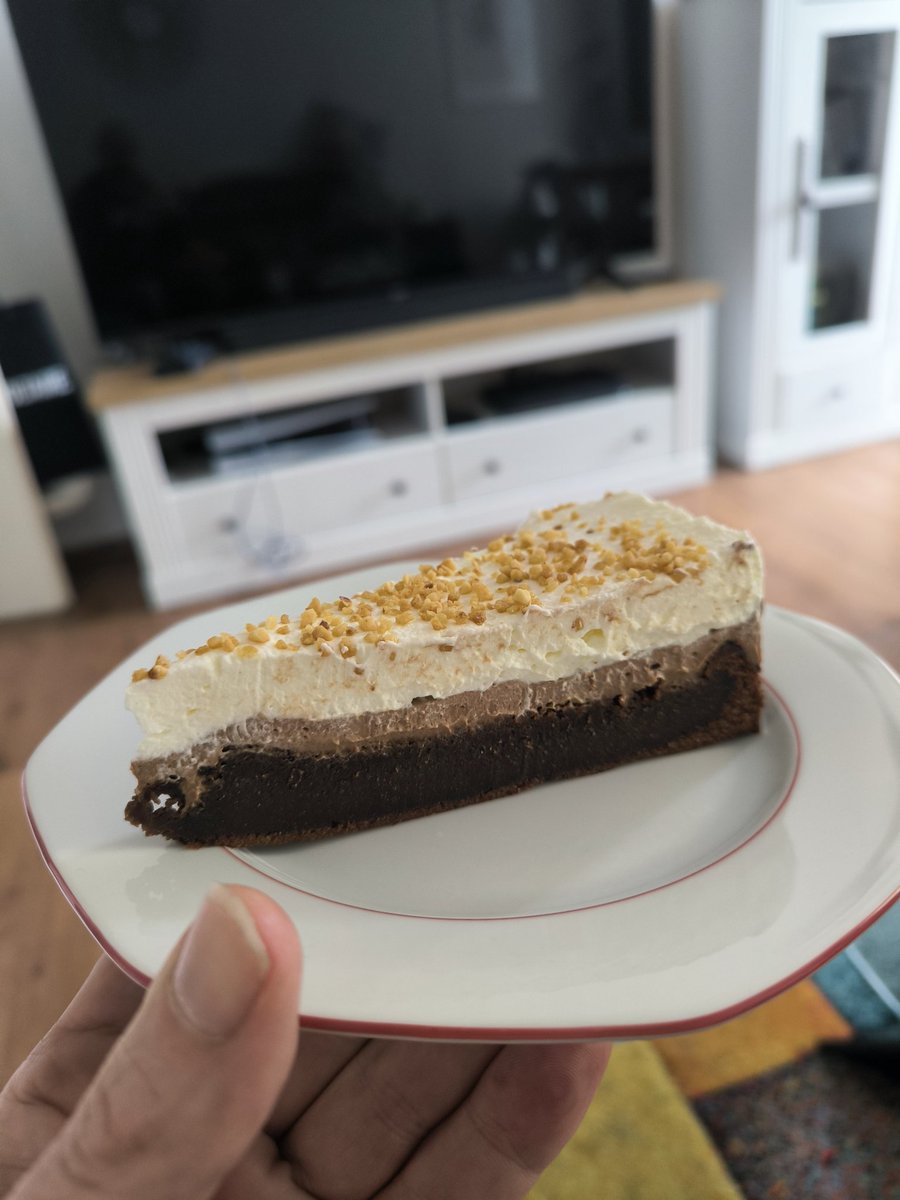 DonStalker79's tweet photo. #chocolatecake #cake #chocolate #CakeHeaven https://t.co/bBLUz51szC