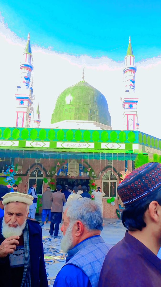 مزار مبارک غازی ممتاز حسین قادری شہید رحمۃ اللّٰہ علیہ💯❣️🙌🏻💙✨🔥
#ممتازکےوارث_لبیک_والے
#امیرالمجاہدین