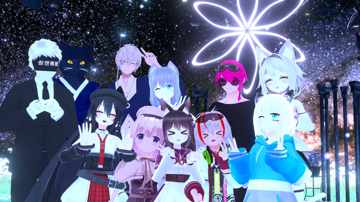 vrchatrekipoyo's tweet photo. 出会って5年が経ちました、
昔と今のアバターでとったよ！#VRChat https://t.co/NqIO8FXr6v