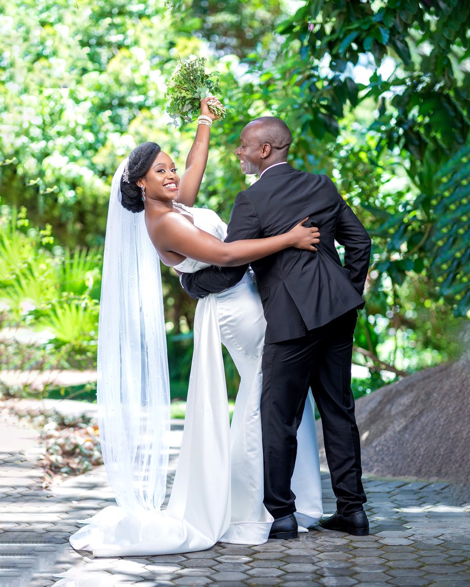 TukeniStudio's tweet photo. Congratulations Nkosi and Charlene 

Wedding Photography and Videography | @TukeniStudio 

For more information visit: 
https://t.co/FItV3tMLvA https://t.co/NXFqnbfNns