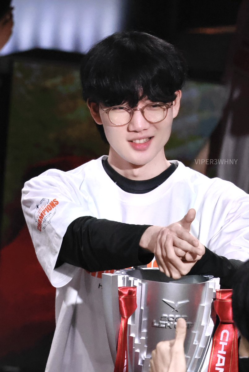 Viper3왜 이러냐고 tweet media