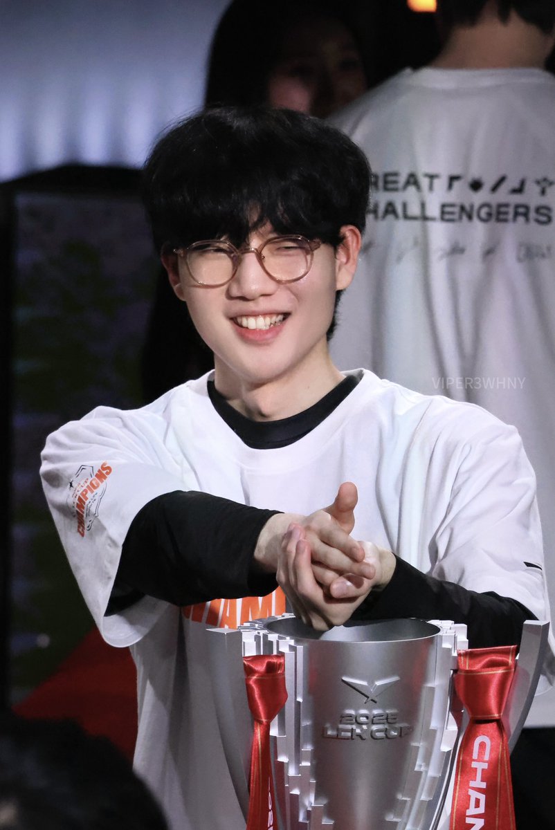 Viper3왜 이러냐고 tweet media