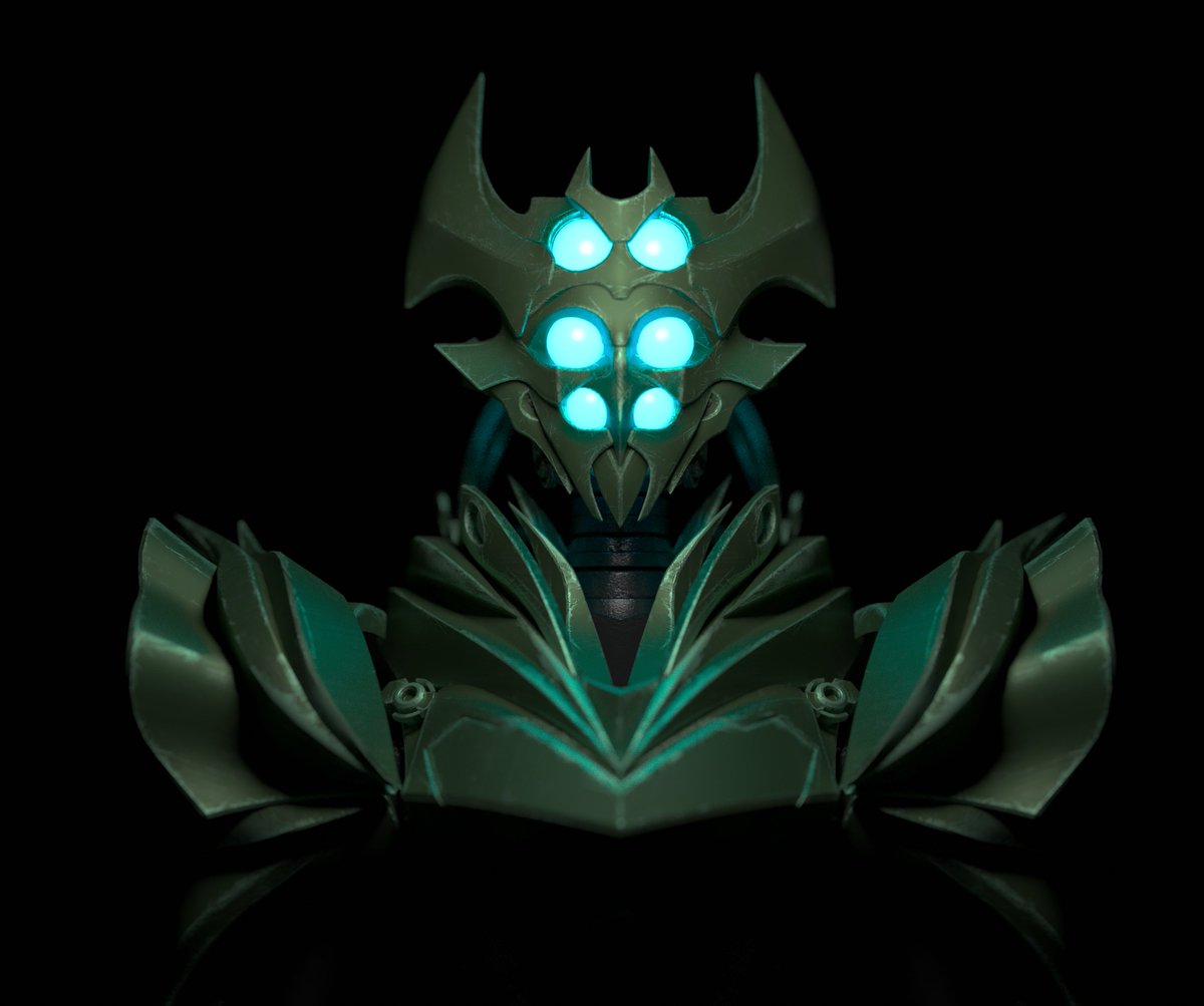GTrawert's tweet image. --13 PRIMES--

Quintess Prime

First Prime created by Primus
Creator of life on Cybertron and beyond
--
The remaining 12 Primes were built through the joint efforts of Primus and Quintess