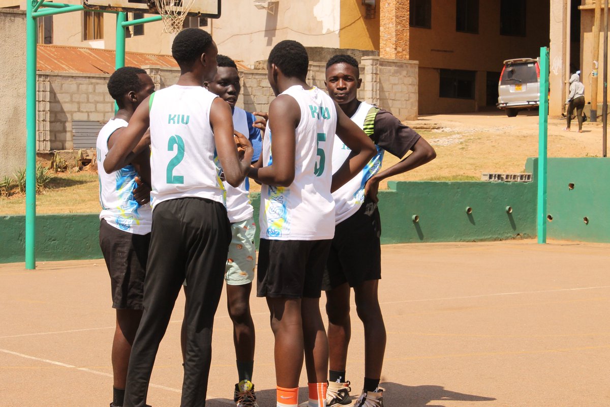 KIU Titans tweet media