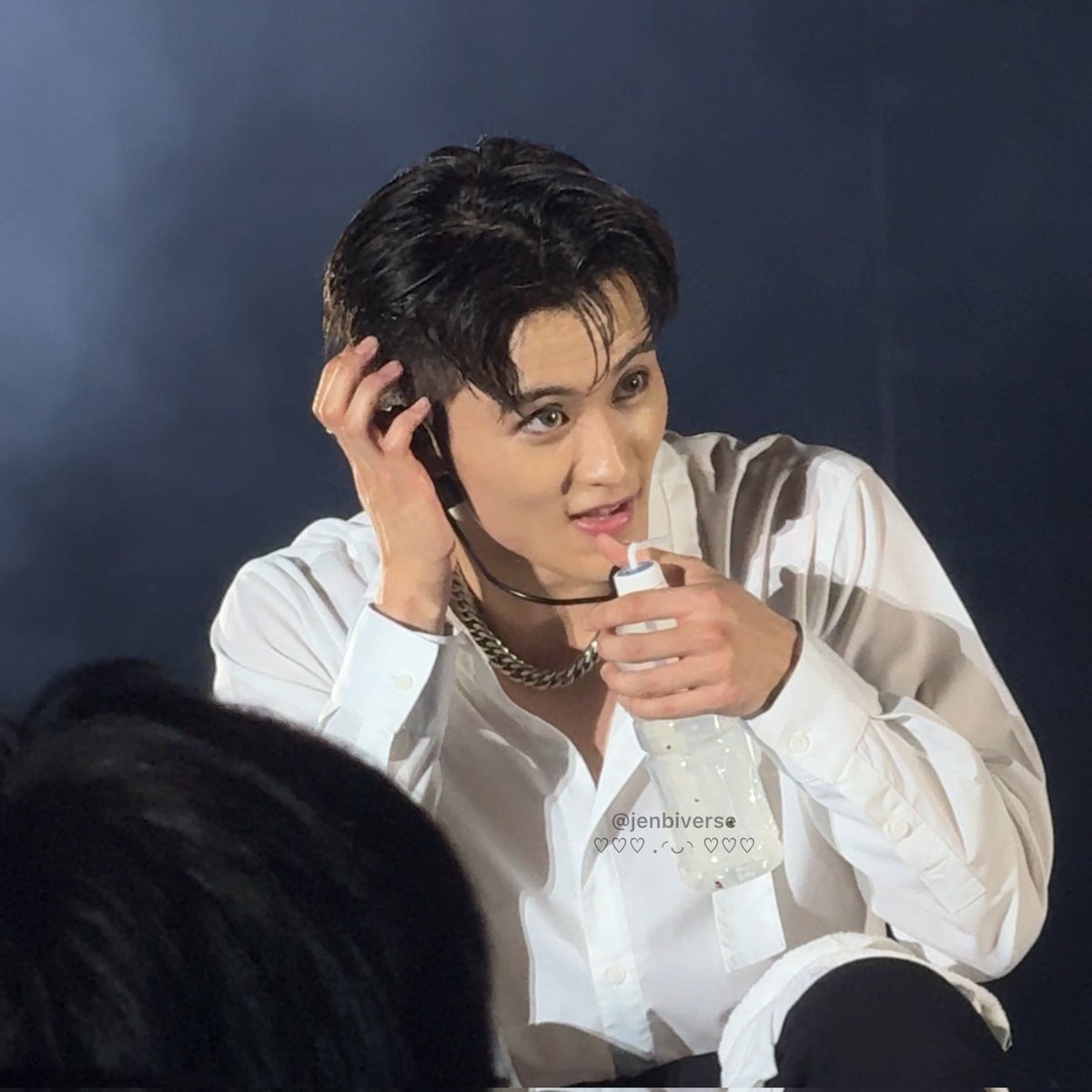 peppercleapss's tweet image. "iya nih belum dapet yang cocok hehe"
- lemah
- insecure
- terasa desperate

"saya cuma mau sama MARK LEE"
- confident
- never settle for less
- memberikan vibes siap diseret ke poli jiwa