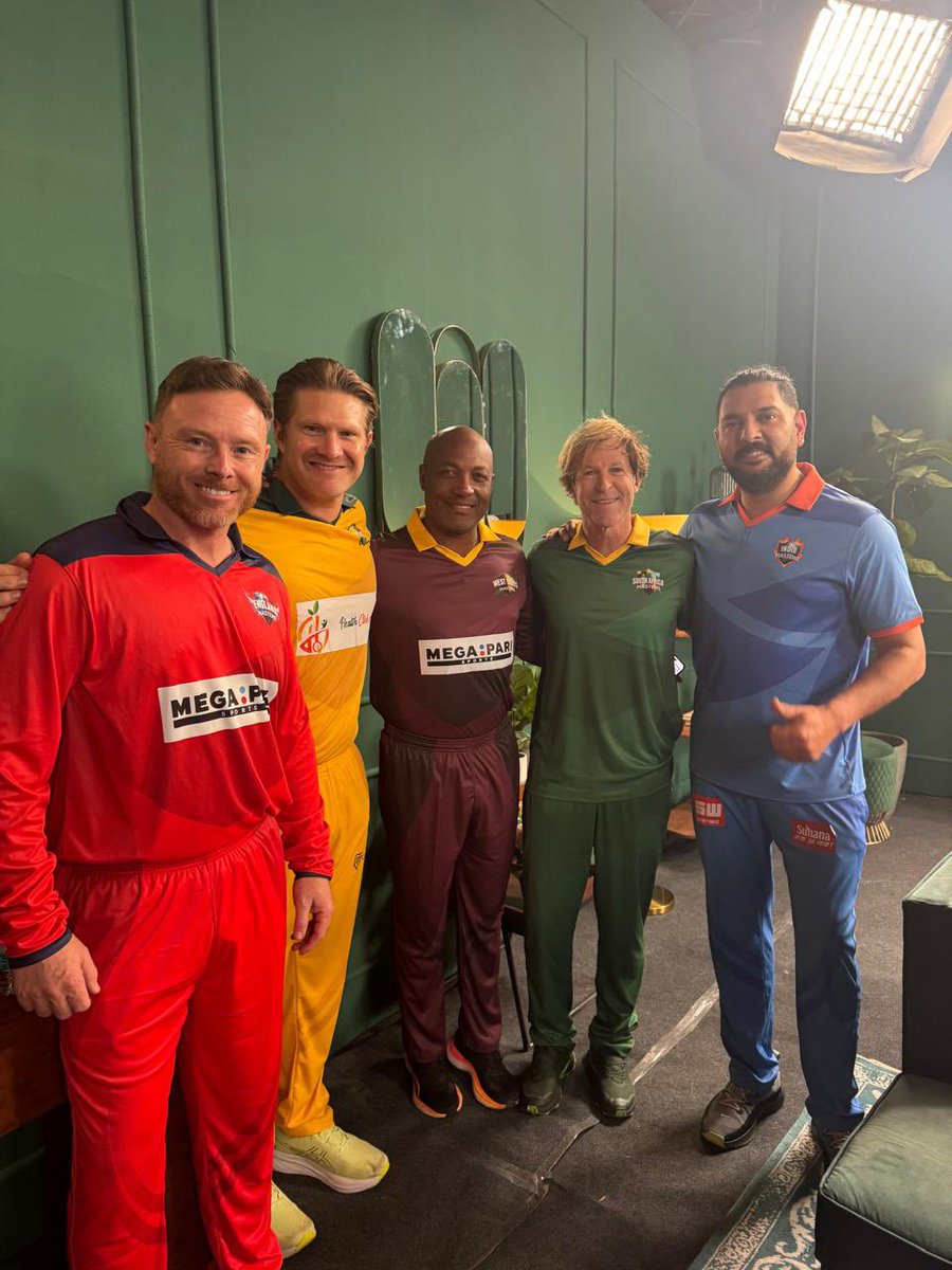 Fun times hanging with these legends. <a href="/imlt20official/">INTERNATIONAL MASTERS LEAGUE</a>