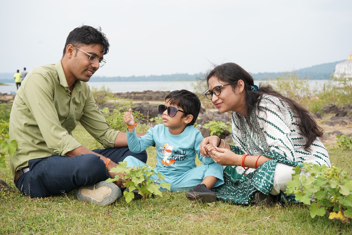 bha545's tweet photo. You are a great wife and a great mother. Everyone around you just loves and admires you.
#HappyBirthdaywife🎂💐💐💐🎂
@SavitaSulakhe https://t.co/ujLC06xEcD