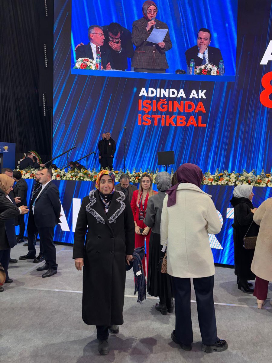 📍Ankara Kapalı Spor Salonu 
AK Parti 8. Olağan Büyük Kongremiz de Osmaniye İl Kadın Kolları Başkanımız Sn. Sultan OKUR Başkanımız oyunu kullandı.
Yeni dönemimizin Vatanımıza,Milletimize, Partimize Hayırlı ve Uğurlu olmasını temenni ediyoruz.
#ışığındaakkadin #akişığındai̇stikbal