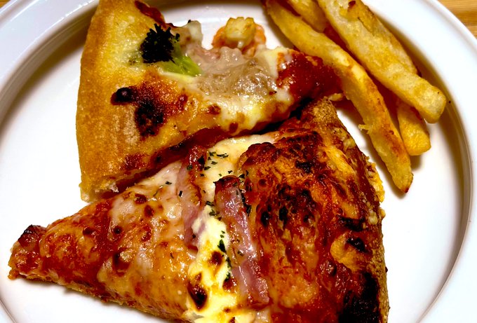 お疲れ様会にお呼ばれされてます
自分は全然関係ないのだけれどw

ごちそうさまでした(^^) 