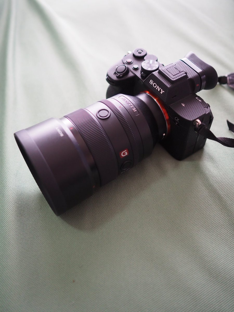 kurara7122's tweet photo. 実は、我が家には、
#50mmf12GM が2本ある。
なんともゴージャスな写真が撮れた😆

⭐️レビューも是非！！⭐️
　⇩
SONY FE 50mm f1.2 GM （実写レビュー）
https://t.co/6TMWwjxQY6

#GOOPASS にてサブスク中
#mapcamera でゲット！
#sonygmaster #goopass #sony #gmasterlens #sonyfe50mmf12gm https://t.co/nCeOaC0q9Q