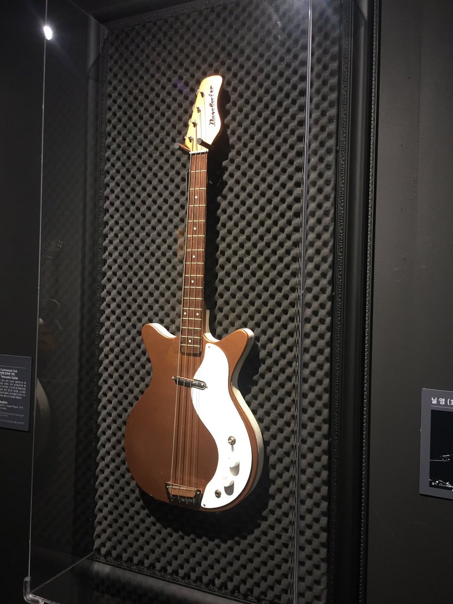 전시회도 다녀왓더욘~