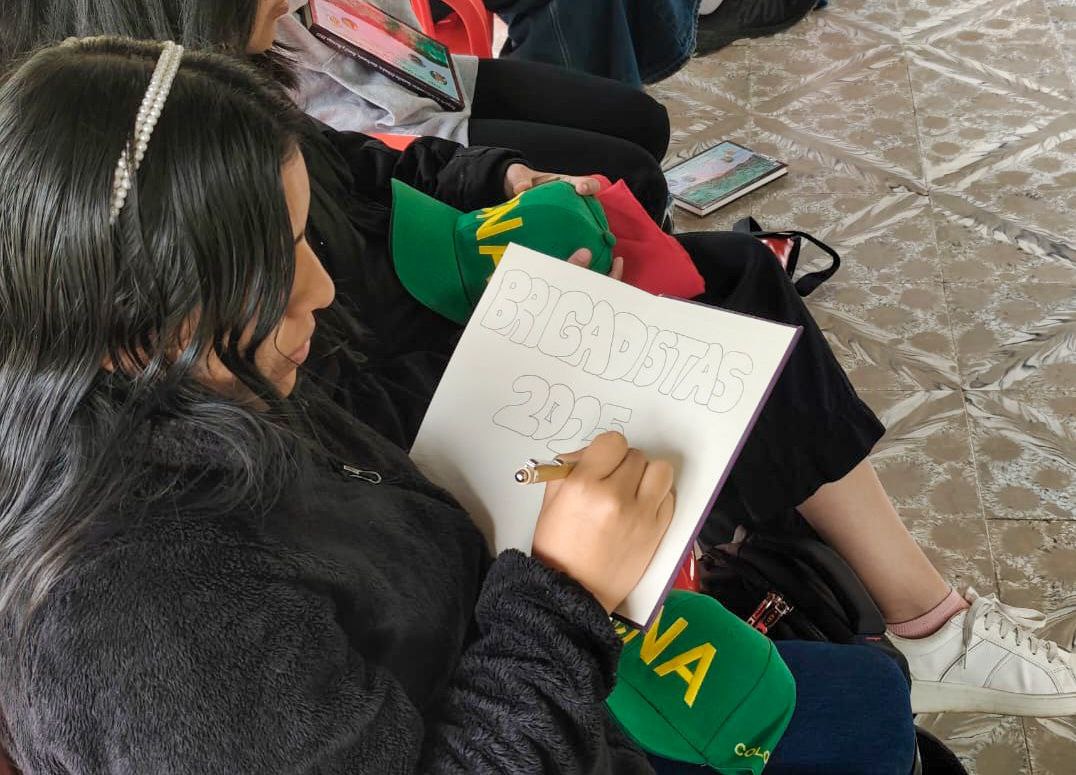 📌Con una mística de conformación de las brigadas que partirán a los diferentes países, comenzó este domingo el Curso de Preparación de Brigadistas 2025, como parte del proyecto de intercambios juveniles Sur-Sur, Sur-Norte, Norte-Sur, donde participan <a href="/LatinAmGruppene/">LAG Norge</a> (Noruega),