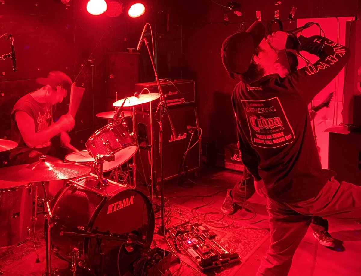 peySunbreath's tweet photo. 「HATEFULL DAYS」
2025年2月22日(SAT)静岡騒弦
COFFINS(東京)
ANOTHER DIMENSION (東京)
GYRO(岡崎)
FALSE INSIGHT
CUDOA
昨日のクドア
ノブ君復帰後初
久しぶりに会ったが元気でなにより
#HATEFULLDAYS
#CUDOA
#静岡騒弦 https://t.co/Juvcc8n4lm