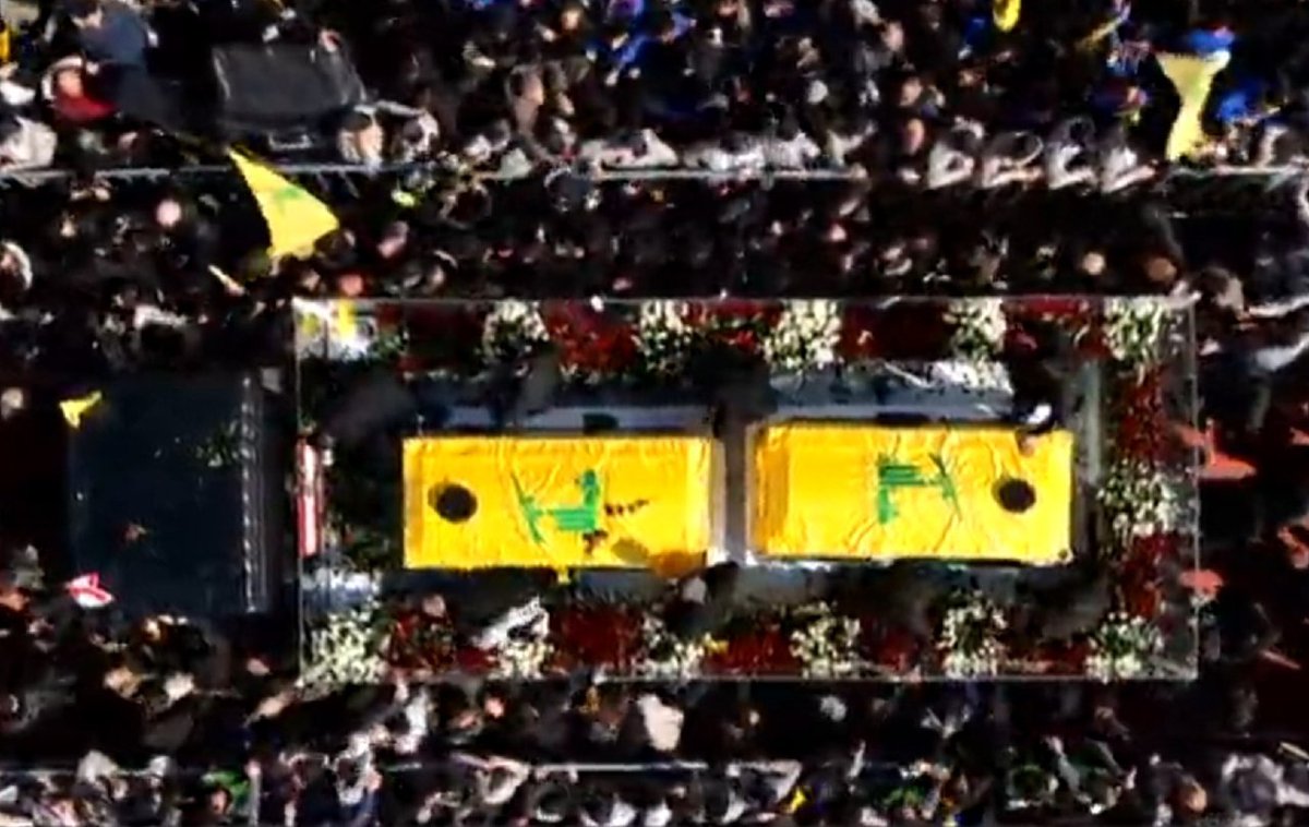 -
هون ما نزل بنا أنه بعين الله 💔