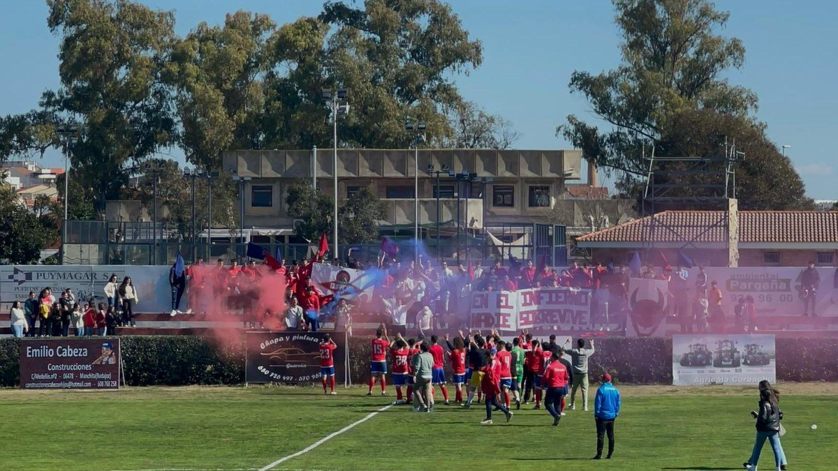 C_Ayu_R11's tweet photo. Señores, esto es LA NORIA!! 
La bombonera de Extremadura, por si no lo saben!! 
💪🏻🥁🔥 https://t.co/NVKZa1d976