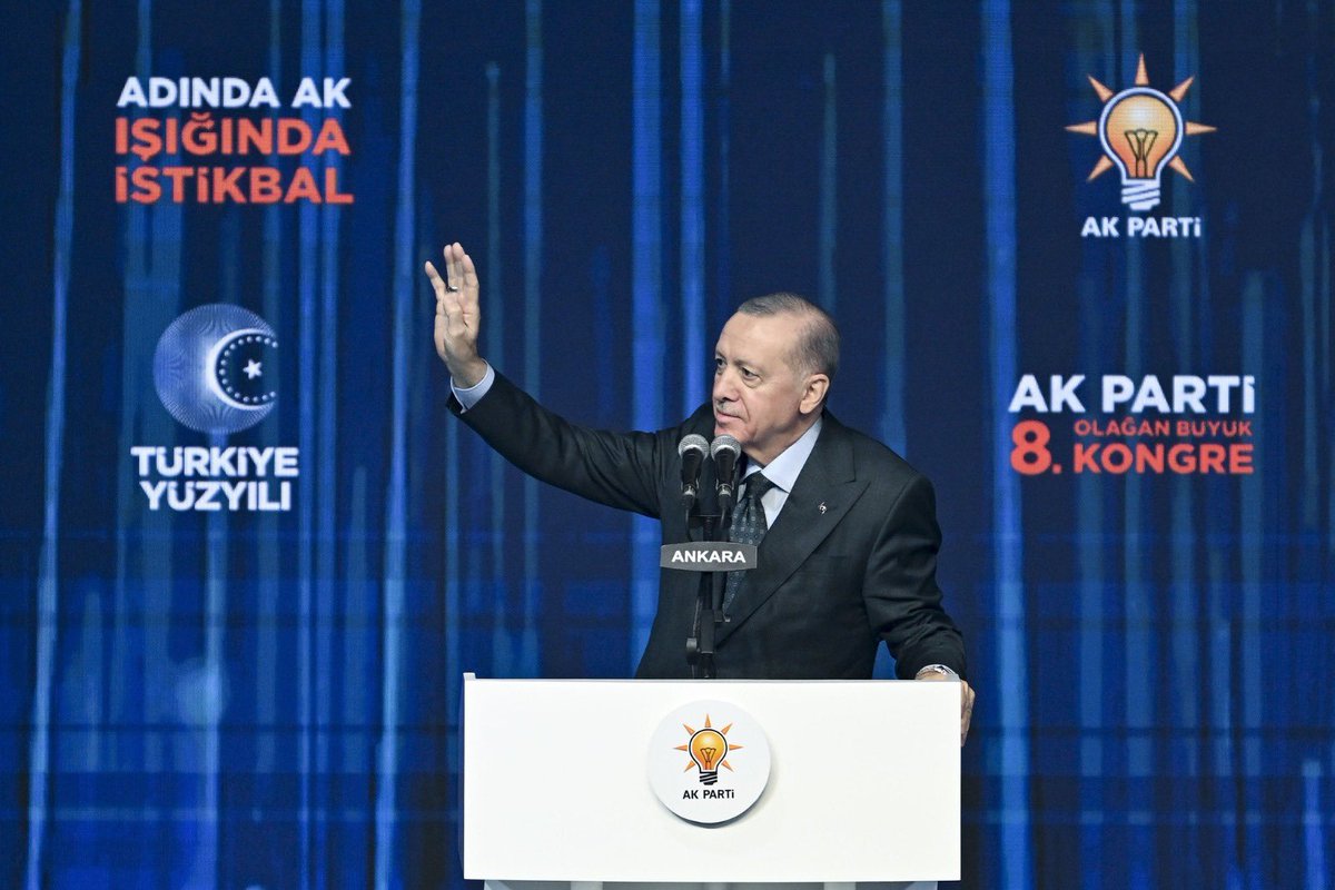 tatliikenan's tweet image. AK Parti 8. Olağan Kongresinde yeniden Genel Başkanlık Görevine seçilen Büyük Türkiyenin Mimarı Cumhurbaşkanımız Sayın Recep Tayyip Erdoğan ve MKYK üyeliklerine seçilen dava arkadaşlarımızı tebrik ediyor,  görevlerinde başarılar diliyorum.