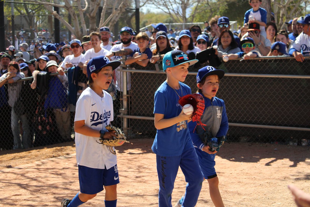 roblespan's tweet image. #DodgersST #CamelBackRanch #SpringTrainging #WSChamps