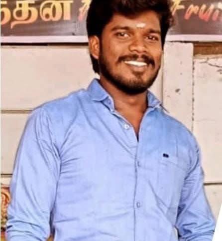 vignesh43818752's tweet photo. சாதிக்கு ஒரு நீதி! ! அனைத்து தமிழ் உறவுகளும் ஆதரவு தாரீர் 🙏

@saravan81566053 @TNVIPITWING @vmkpage @PANTHALRAJA_VMK @Uthayapillai85 @Madhavanoffici @sudhesinews @VMK_Tamilnadu @VMK_Tamilnadu https://t.co/dkTzR3J08b