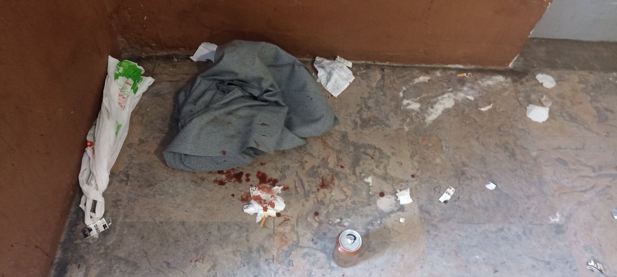 Señora alcaldesa <a href="/ChuecaNatalia/">Natalia Chueca</a> y <a href="/zaragoza_es/">AyuntamientoZaragoza</a> así nos encontramos día si y día también el pasaje entre calle Santa Lucía y Paseo Maria Agustin. Cuando vais a poner solución a esta y otras muchas molestias que nos encontramos los vecinos de la zona?
#ayuntamientozaragoza