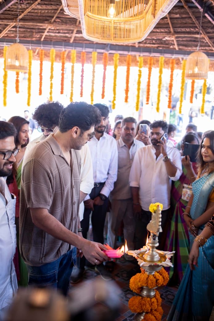 CineTimee's tweet photo. #JayaMohan And Dr. @IshariKGanesh Graced The Grand Opening Of #SattiSoru - The Ultimate Destination For Authentic Erode Special Dishes At ECR Today ! https://t.co/imboT4950Y