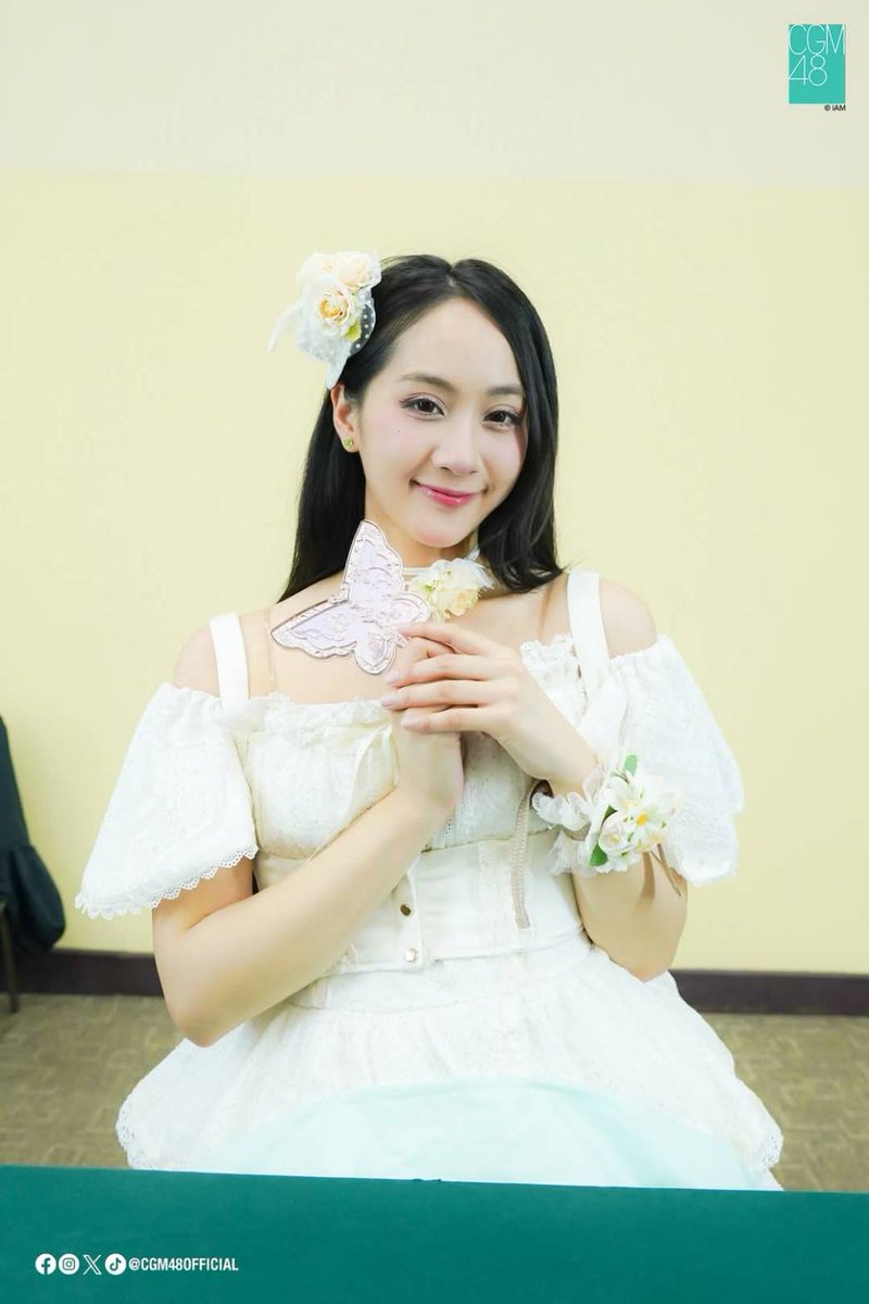 Nenasupporter's tweet photo. [⚠️❤️‍🔥] #TotsuzenDoLoveMeTH 

ภาพนีน่าในงานจับมือ 𝗖𝗚𝗠𝟰𝟴 𝟵𝘁𝗵 𝗦𝗶𝗻𝗴𝗹𝗲 "𝐓𝐨𝐭𝐬𝐮𝐳𝐞𝐧 𝐃𝐨 𝐋𝐨𝐯𝐞 𝐌𝐞! วันที่ 22 - 23 Feb 2025 ค่ะ

ดูรูปภาพเพิ่มเติมได้ที่
: https://t.co/HU5tjbPvfE

#NenaCGM48
#โทษทีนะรักกันได้ไหม
#CGM489thSINGLE 
#CGM48 #JustGrab #GrabCar #GrabTH https://t.co/q5It3RIMDP