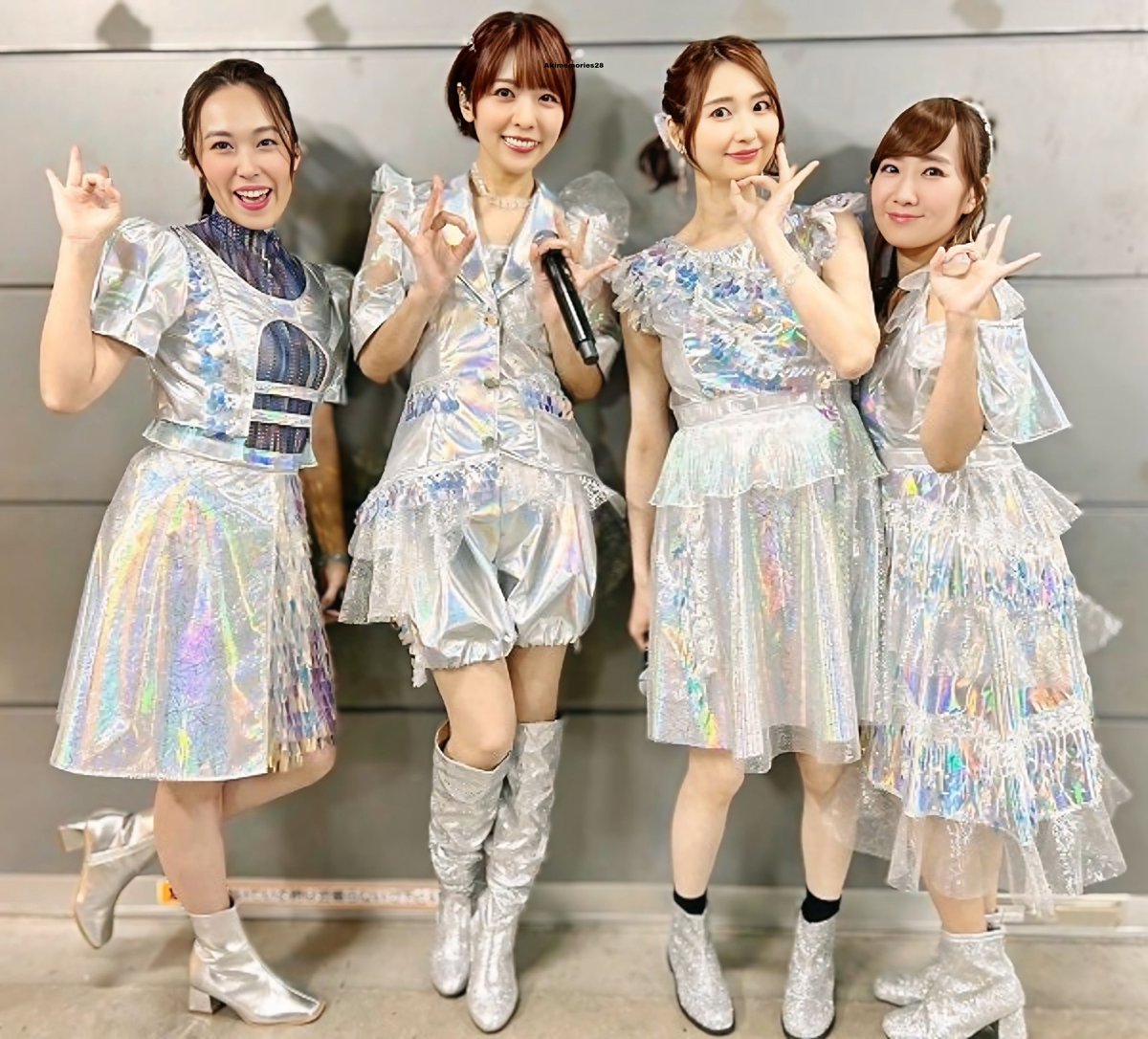 スフィア Sphere 直筆サイン色紙 豊崎愛生 戸松遥 高垣 寿 当選品 スフィア Sphere 直筆サイン色紙 豊崎愛生 戸松遥 高垣 寿 当選品