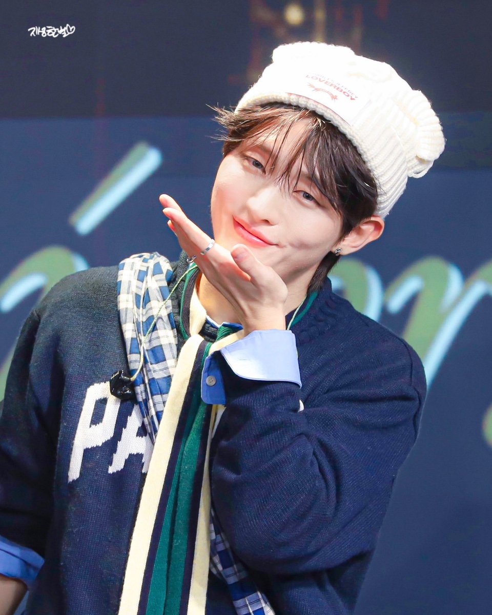 지성한별✨ tweet media