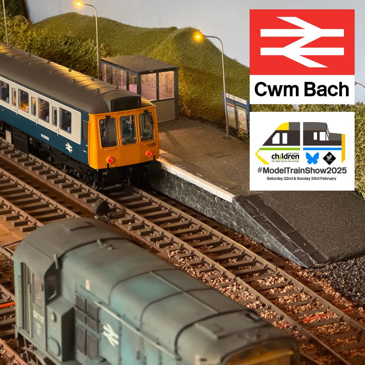 I wasn’t sure whether to exhibit my O gauge layout “Cwm Bach” in #ModelTrainShow2025 because it’s (still) not finished. After having seen some of the other exhibits, I decided to join in, so here’s a thread of short videos... 🧵