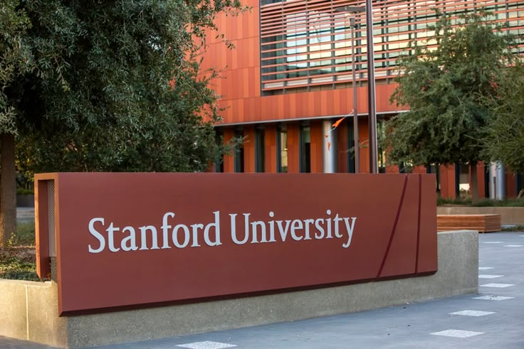 IAGenMoney's tweet photo. Stanford, a melhor universidade do mundo, está oferecendo cursos online gratuitos.

Sem necessidade de inscrição.

Aqui estão os 7 melhores cursos gratuitos para 2025: https://t.co/R2iogG2wB6