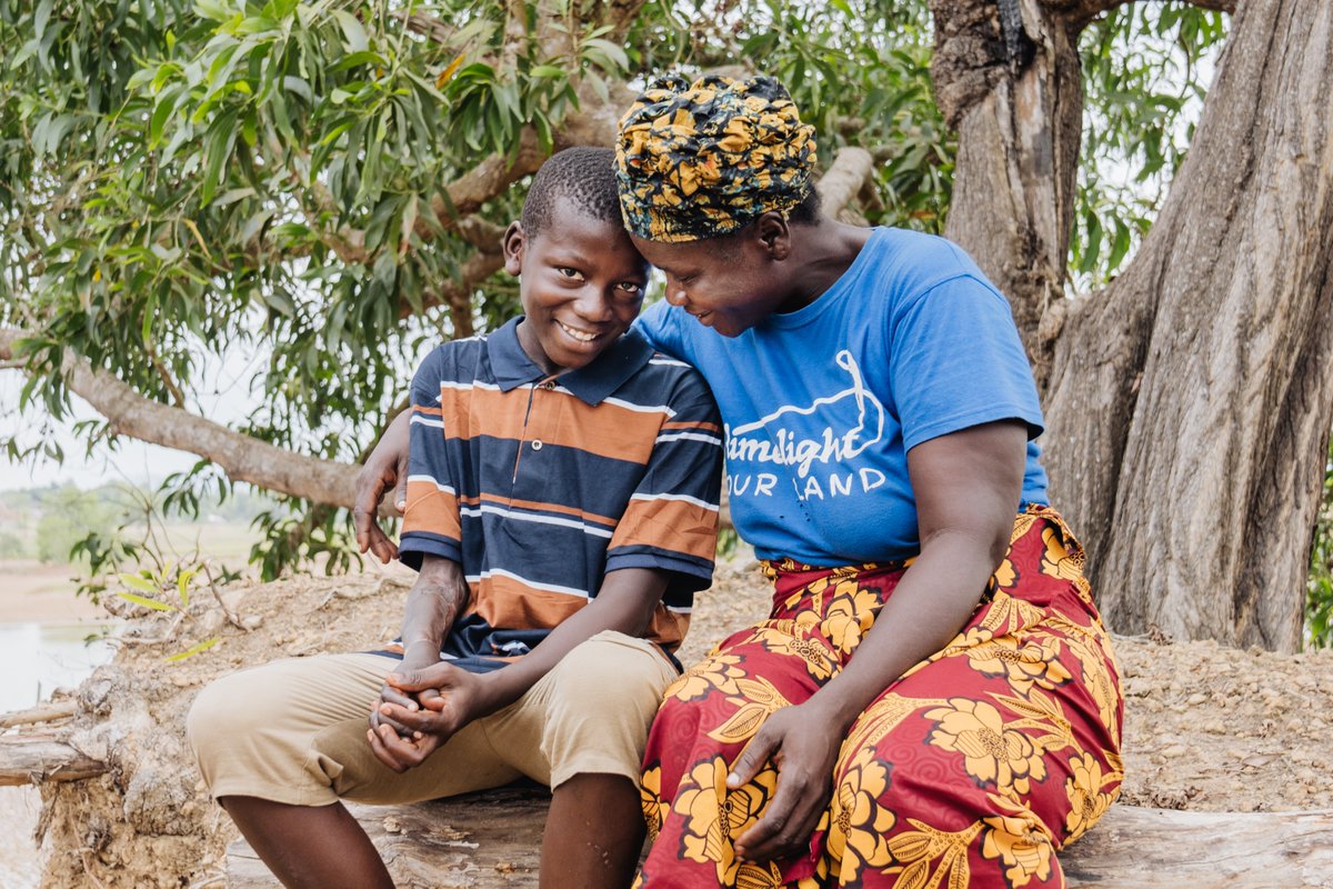 Premier Praise (@premierpraise) on Twitter photo May God guide and protect them.
My family and I love them so much.
May God keep them safe.
In Jesus' name,
Amen. 
Prayed by Mariama
Tune into Mercy Sundays to hear more about how we can love one another. 
#MercySunday #MercyShips #Pray
mercyships.org.uk/get-involved/s…
@mercyshipsuk May God guide and protect them.
My family and I love them so much.
May God keep them safe.
In Jesus' name,
Amen. 
Prayed by Mariama
Tune into Mercy Sundays to hear more about how we can love one another. 
#MercySunday #MercyShips #Pray
mercyships.org.uk/get-involved/s…
@mercyshipsuk