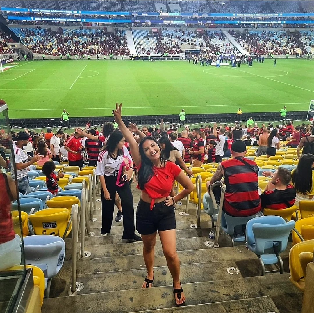 Judesouzacrf's tweet photo. 2025 é tudo nosso, Nação ♥️🖤
Vocês sabem que meu país é Maricá, mas meu coração SEMPRE será rubro-negro 🫶🏽
#Flamengo #FLAxMAR https://t.co/DDneXnE17b