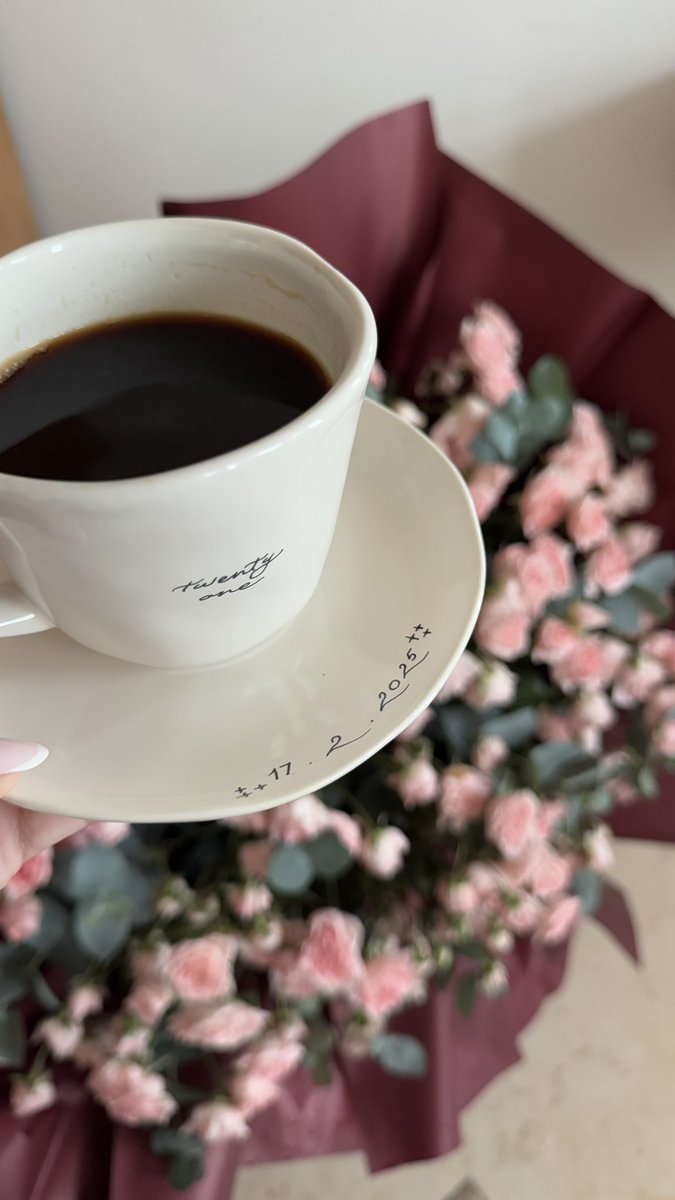 _7ebr's tweet image. 🤍 21 🤍