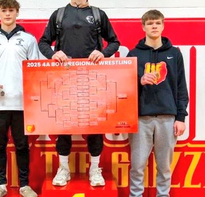 SEK_Sports's tweet photo. 🤼‍♂️ Wyrick brothers Double Trouble! 🤼‍♂️

Cason Wyrick, Sr. (157 lbs) takes the REGIONAL CHAMPIONSHIP 🥇, while younger brother Aaron Wyrick, So. (144 lbs) earns 3rd place 🥉! Both Labette County wrestlers are state-bound! 💪💪  #SEKsports #SEKelite #SEKmade #SEKstate #wrestling #sports #Kansas #KSpreps