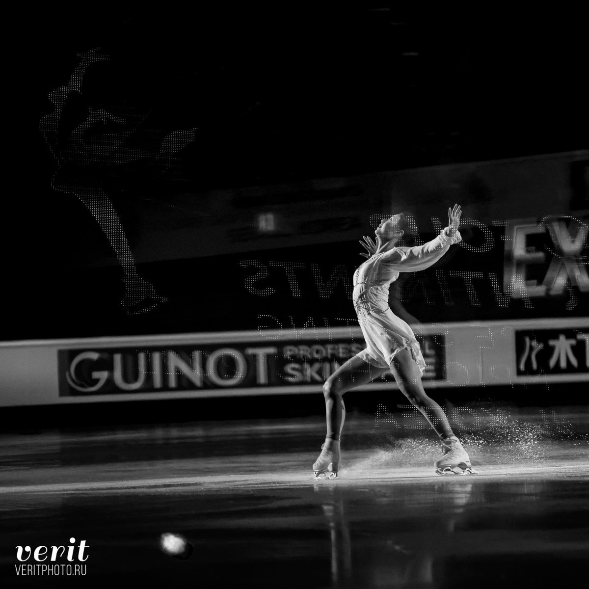 Ahsun in the Gala today 🕊️

(went a bit crazy but so did the lights person lol)

#윤아선 #AhsunYun #4CC2025 #4ContsFigure