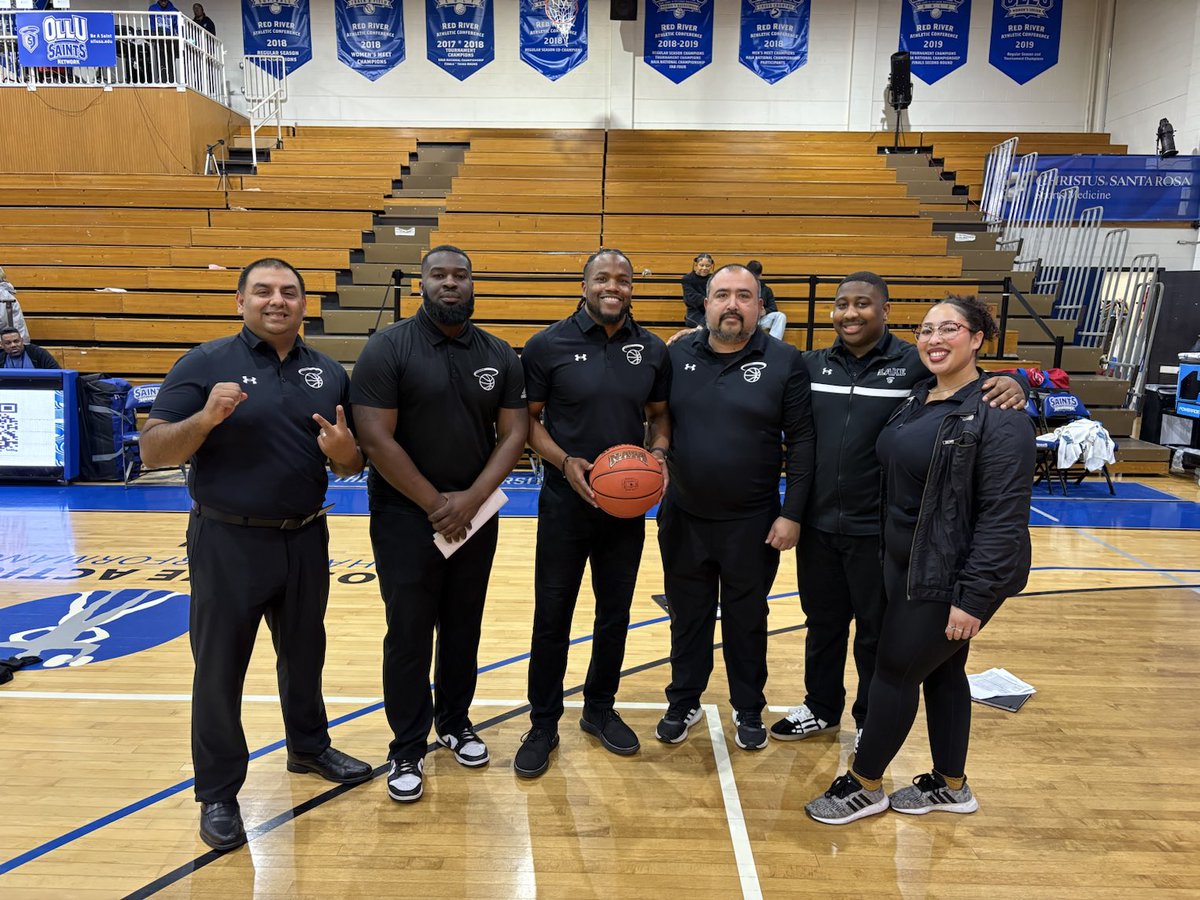 Coach Alzaid (@alzaidcoach) on Twitter photo Super proud of our staff. We won 20 games & counting! We spend a lot of time together, some weeks more than our own families. It’s definitely a grind.
WINGS UP🙏<a href="/CoachLeung_OLLU/">Eric Leung</a> <a href="/MThompson_OLLU/">MThompson</a> <a href="/CoachFreddyp5/">fredrick parker sr</a> Super proud of our staff. We won 20 games & counting! We spend a lot of time together, some weeks more than our own families. It’s definitely a grind.
WINGS UP🙏<a href="/CoachLeung_OLLU/">Eric Leung</a> <a href="/MThompson_OLLU/">MThompson</a> <a href="/CoachFreddyp5/">fredrick parker sr</a>