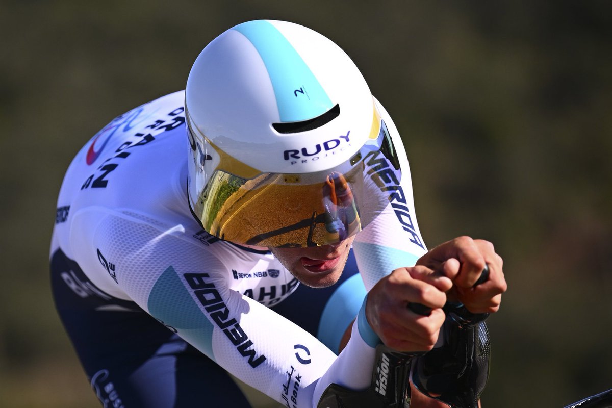 BHRVictorious's tweet image. 🇵🇹 #VoltaAoAlgarve 

🥉⏱️ Antonio Tiberi ends the @VoltAlgarve with a 3rd place in the final day time trial. 

🗣️ “I feel that I’m growing day by day. Today the legs were really good.”

#RideAsOne #rideforGino 

📸 @sprintcycling