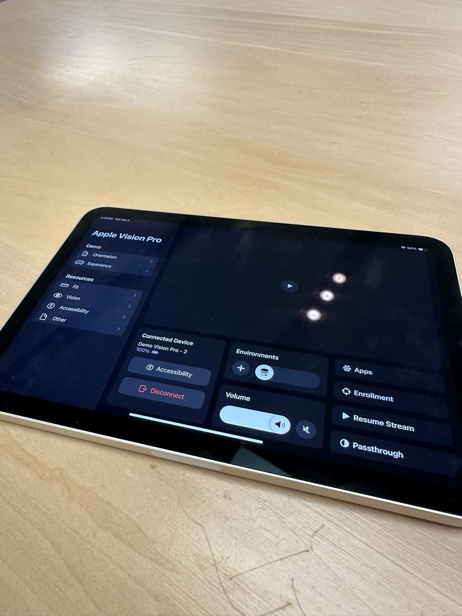 InfiniFusion's tweet photo. @DylanMcD8 Would be nice to have the same controls as the Vision Pro demo supervision app used in retail https://t.co/PPoN4RoWZ4