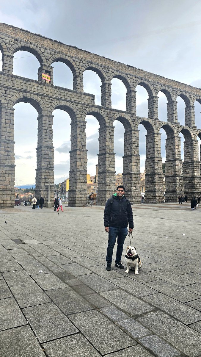 FrancisPime's tweet photo. Mi compi Tyron ...🧃🐶🎈 https://t.co/ijimeOLvjb