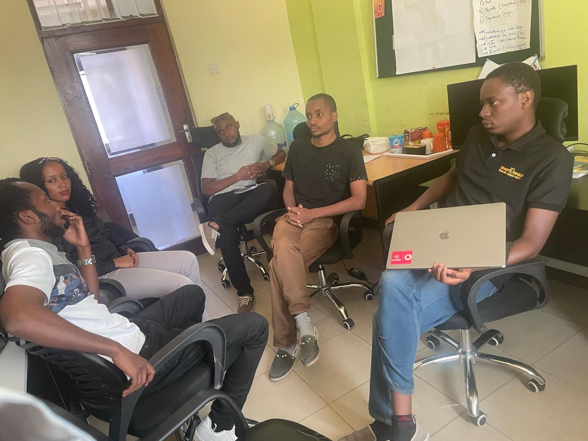 Last Friday, we held our second Madini Tyms session where our team came together to share the lessons they’ve been soaking up throughout the week. 

Our team discussed Learning Engineering, Advanced 3D Interactions, and Managing Relationships at Work.
