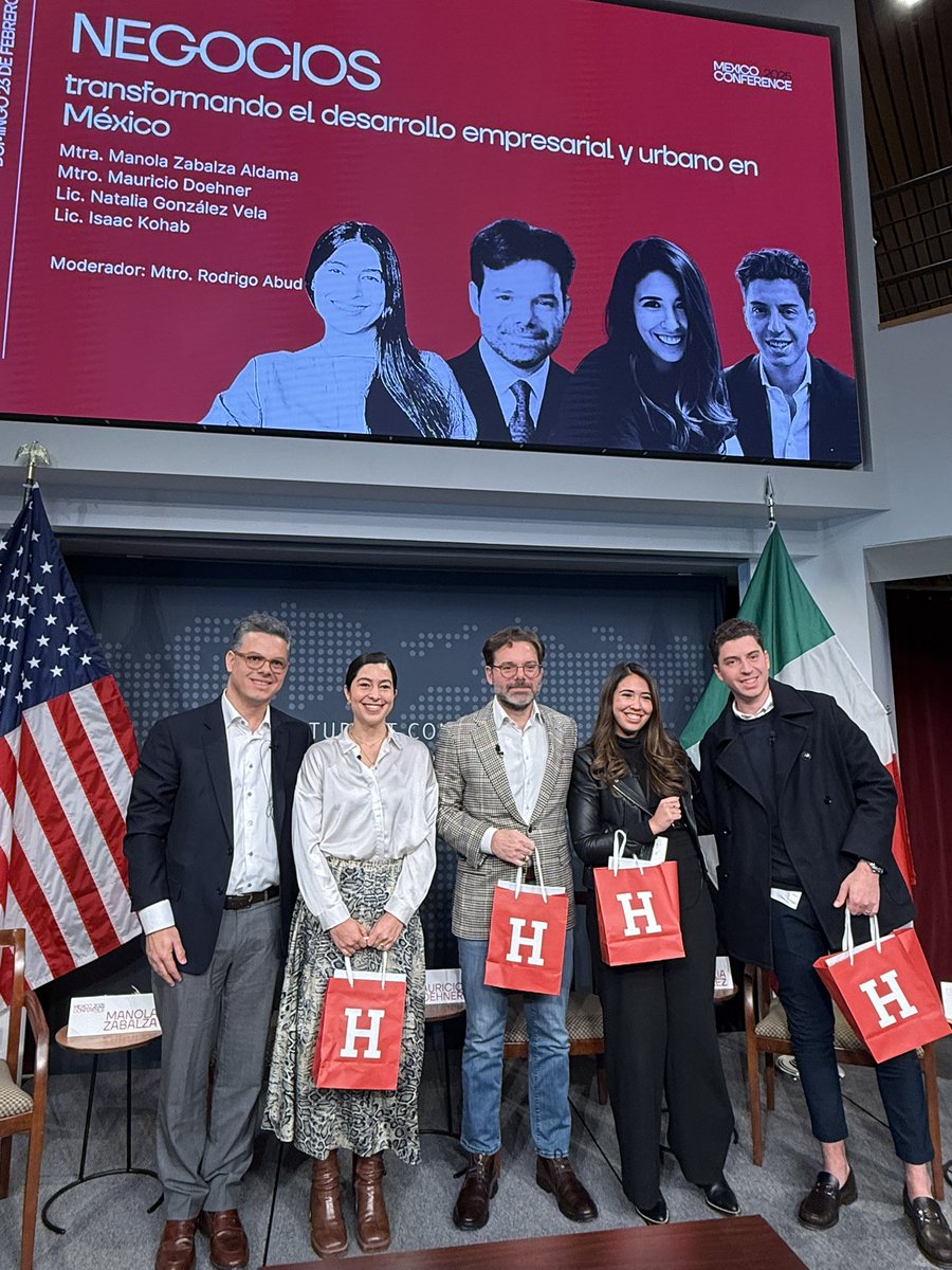 maurodoehner's tweet photo. Un honor regresar a @Kennedy_School y participar en el marco del #mxconference en el panel de Negocios: Transformando el desarrollo empresarial y urbano en Mexico, junto con lideres de sector publico, privado y sociedad civil. #cemex #harvard #harvardkennedyschool #hks @CEMEXMx https://t.co/PpJVXIxHhq