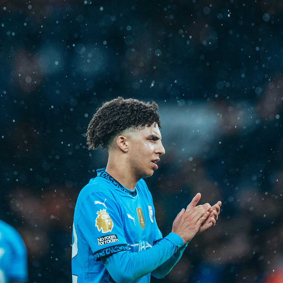 ManCity's tweet image. Come rain or shine 🩵